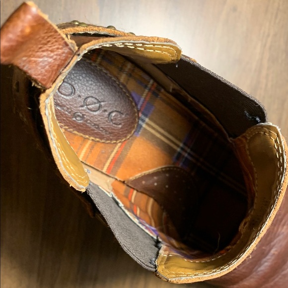 BOC Born Women’s 8 Studded Leather Ankle Boots - Picture 9 of 11